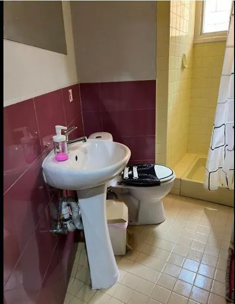 Noer Hostel Larnaka