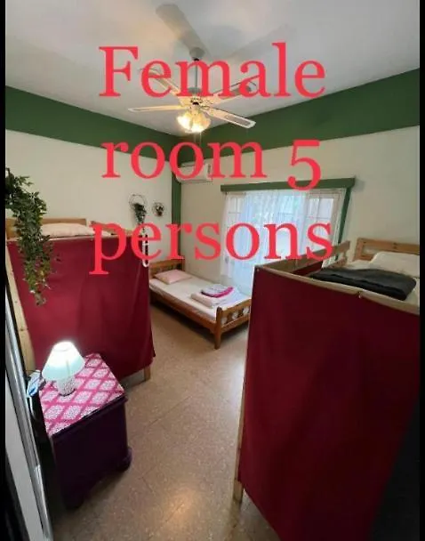 Noer Hostel Larnaka Zypern